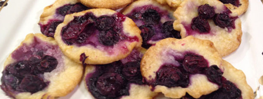 Blueberry Pie Bites